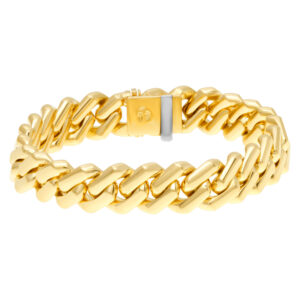 Chevron link bracelet in 18k yellow gold