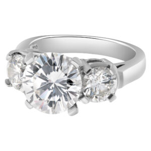 Gia certified 3.04 carat round brilliant cut diamond ( H color, VS2 clarity)