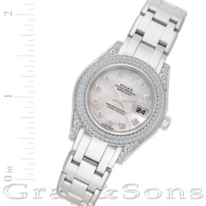 Rolex Pearlmaster 80359 18k 29mm auto watch