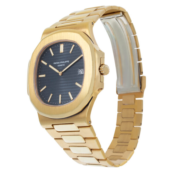 Patek Philippe Nautilus 3700/11J 18k mm auto watch