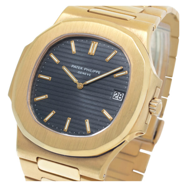 Patek Philippe Nautilus 3700/11J 18k mm auto watch